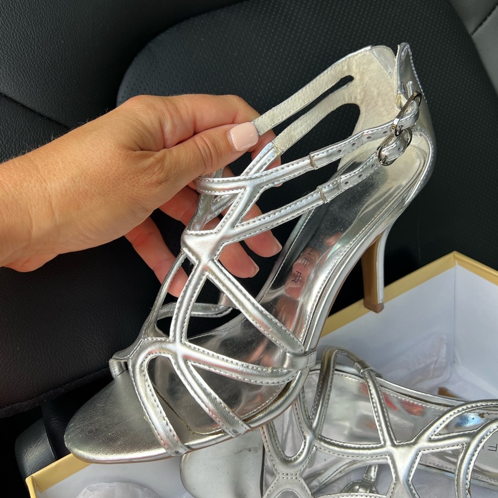 Marc Fisher Silver cocktail heels size 8 1/2